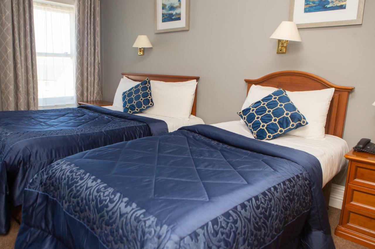 Leens Hotel Abbeyfeale Extérieur photo
